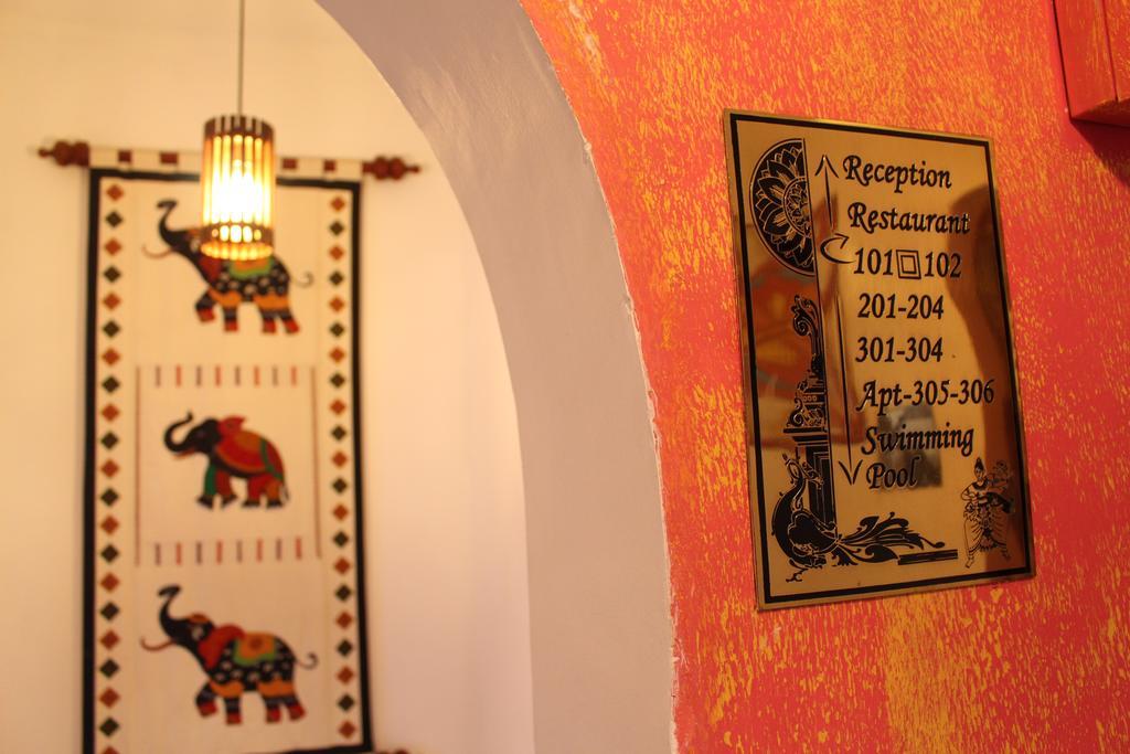 The Kandyan Hotel Bagian luar foto